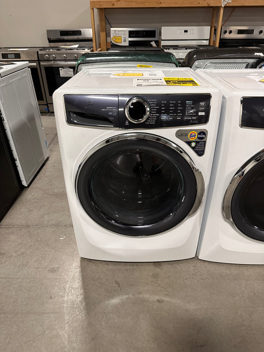 GREAT NEW STACKABLE FRONT LOAD WASHER WITH STEAM MODEL: ELFW7637AW WAS13489