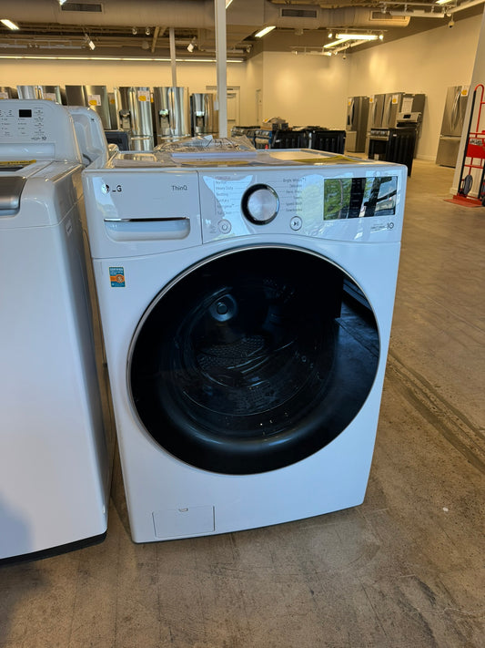 GREAT NEW STACKABLE SMART FRONT LOAD WASHER MODEL: WM4000HWA WAS10186R