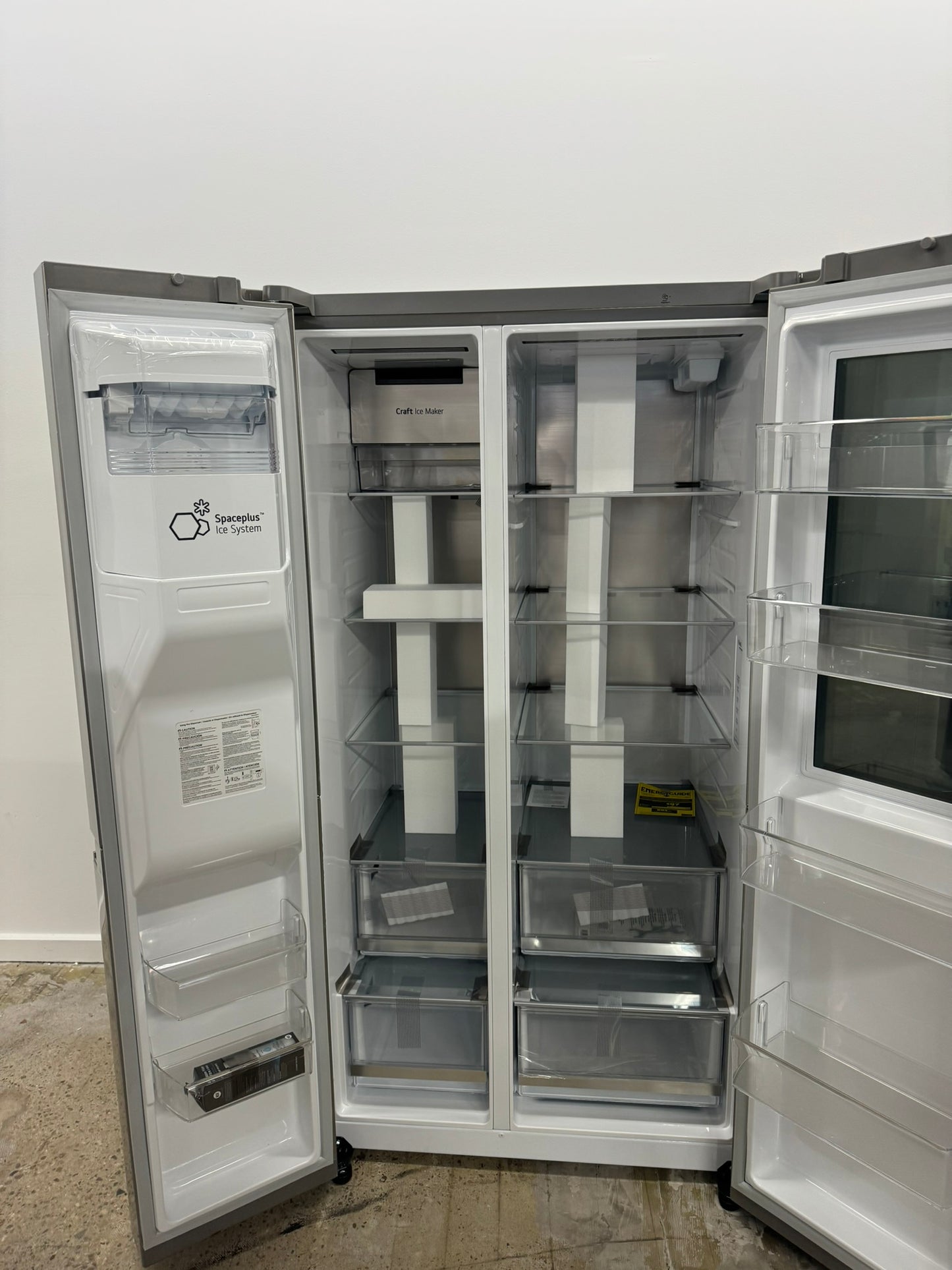 GORGEOUS LG STAINLESS STEEL SMART REFRIGERATOR MODEL: LRSOS2706S REF10202R