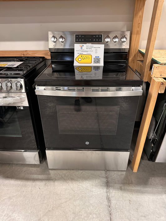 GREAT NEW GE ELECTRIC CONVECTION RANGE with STEAM CLEANING MODEL: GRF600AVSS RAG11927