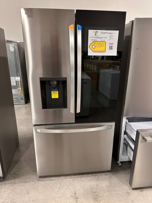GORGEOUS NEW COUNTER DEPTH MAX LG REFRIGERATOR MODEL: LRFOC2606S REF13488