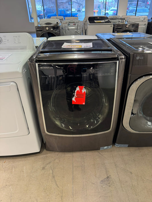 MEGA CAPACITY LG SIGNATURE ELECTRIC DRYER MODEL: DLEX9500K  DRY10219R