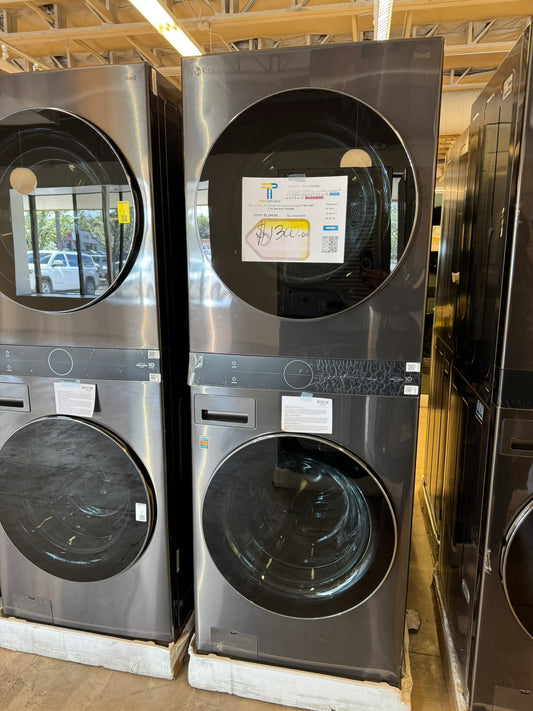 GORGEOUS NEW LG SMART WASHTOWER with ELECTRIC DRYER MODEL: WKEX200HBA  WAS10287R