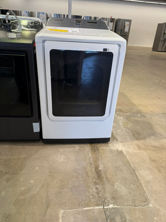 Samsung 7.4 Cu. Ft. Smart Gas Dryer with Steam Sanitize+  MODEL: DVG52A5500W  DRY10253R