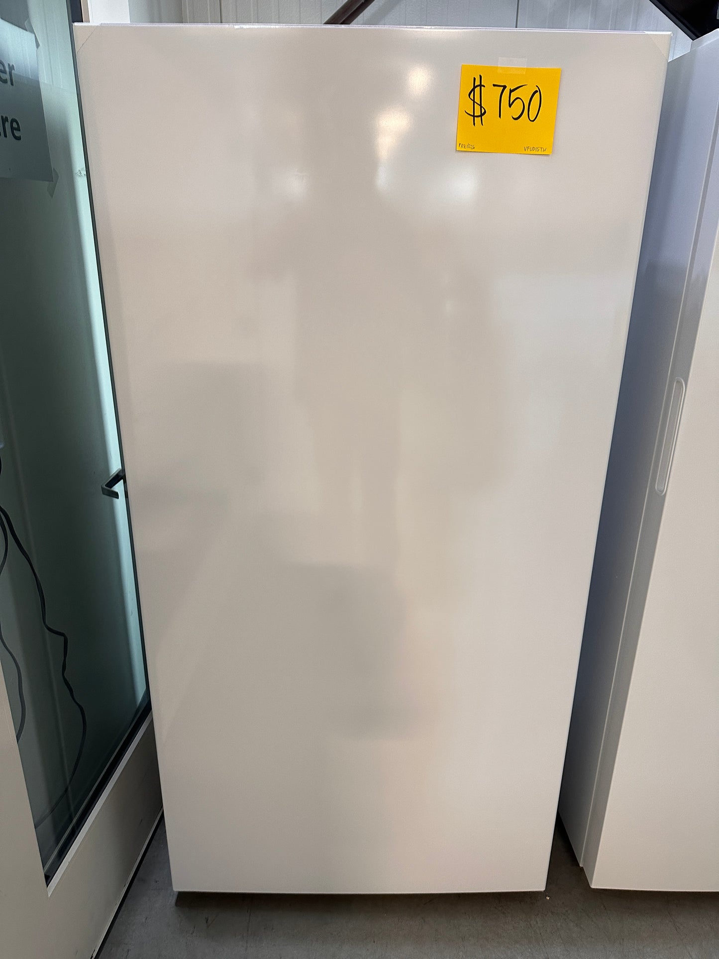 GORGEOUS NEW WHITE UPRIGHT FREEZER - FRZ11226 VFUD15TW