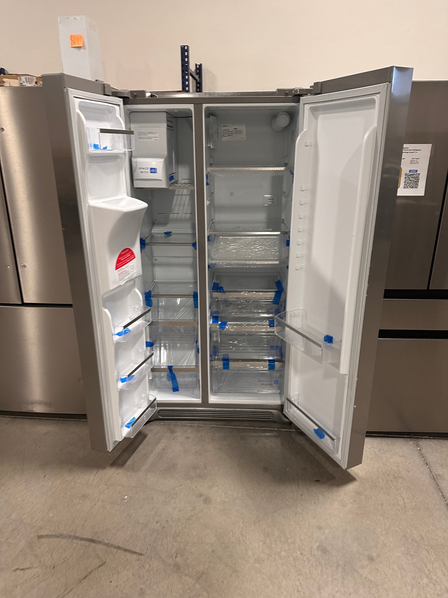 Frigidaire - Gallery 22.3 Cu. Ft. Side-by-Side Counter-Depth Refrigerator Model: GRSC2352AF REF13539