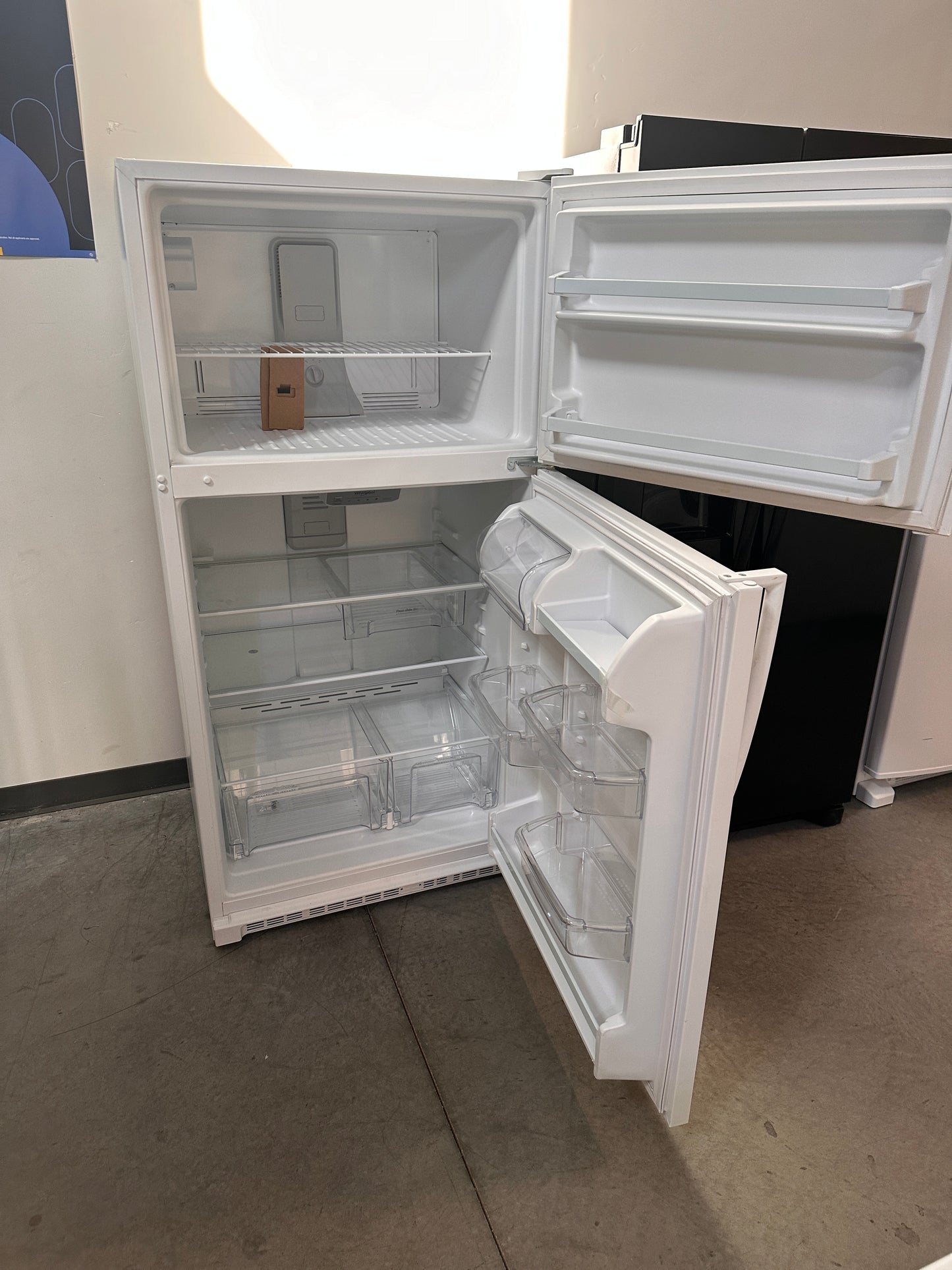 Whirlpool - 20.5 Cu. Ft. Top-Freezer Refrigerator - Stainless Steel MODEL: WRT311FZDZ REF13527