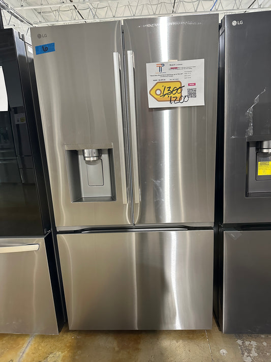 GORGEOUS NEW COUNTER-DEPTH FRENCH DOOR REFRIGERATOR MODEL: LF24Z6530S  REF13923S