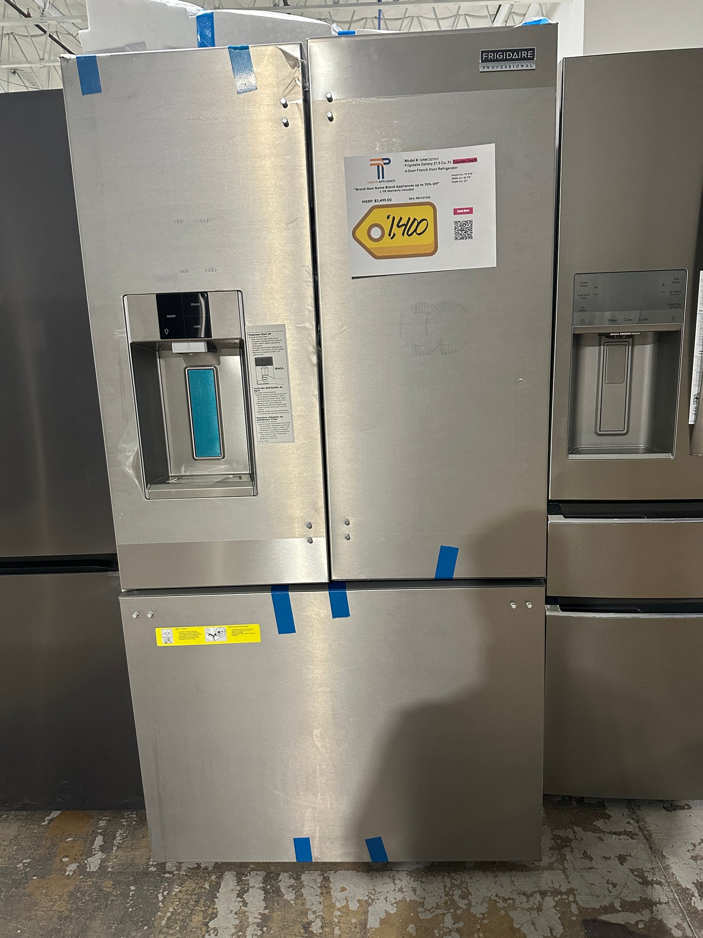 BEAUTIFUL NEW PROFESSIONAL COUNTER DEPTH REFRIGERATOR MODEL: PRFC2383AF REF13715S