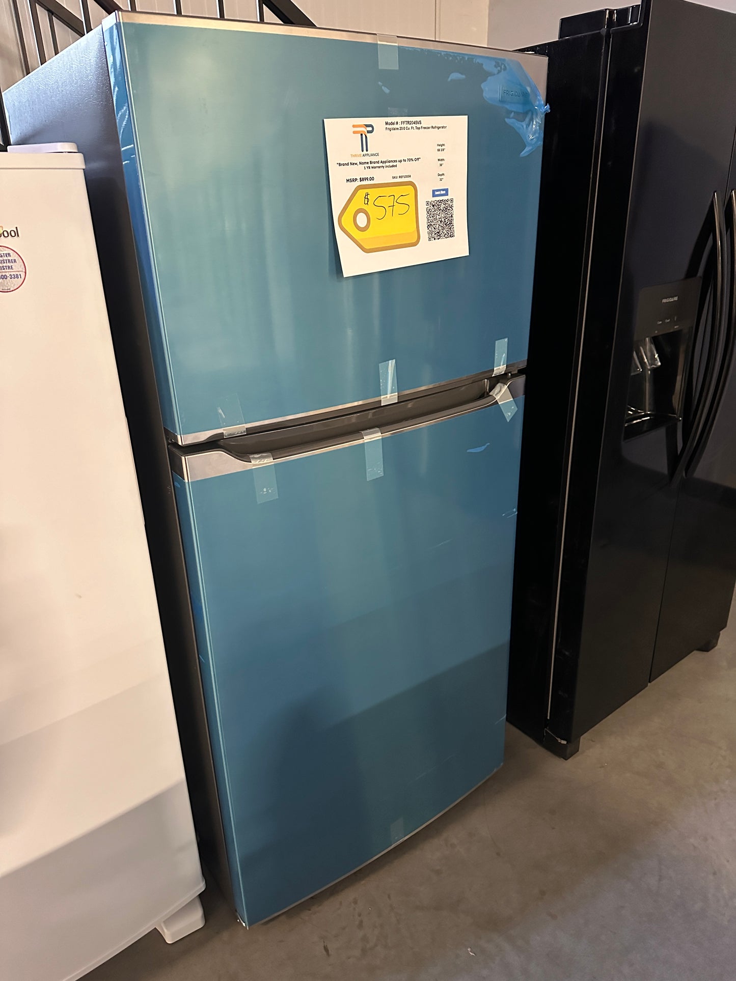 Frigidaire - 20 Cu. Ft. Top-Freezer Refrigerator - Stainless Steel MODEL: FFTR2045VS REF13558