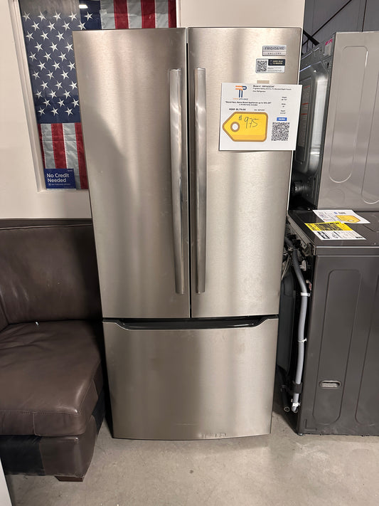 New Frigidaire - Gallery 28.8 Cu. Ft. French Door Refrigerator - Stainless Steel MODEL: GRFN2023AF REF13557