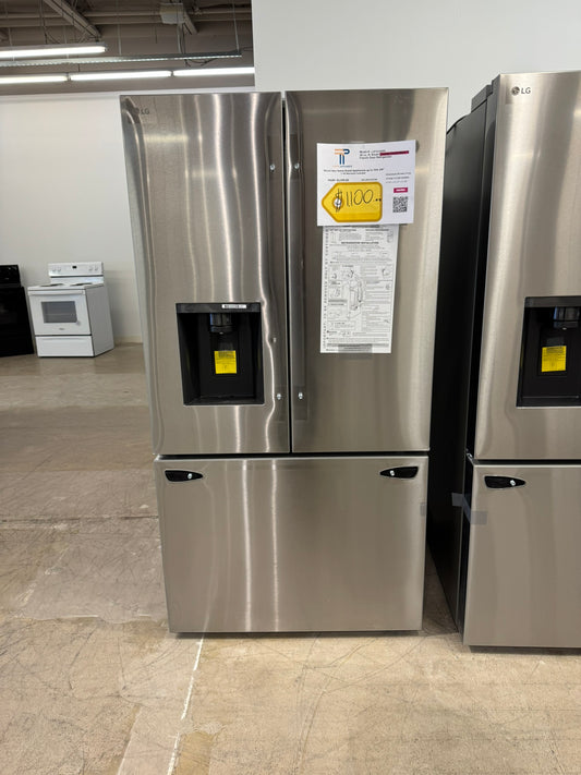 BEAUTIFUL NEW LG COUNTER-DEPTH MAX FRENCH DOOR REFRIGERATOR MODEL: LRFXC2606S  REF10370R