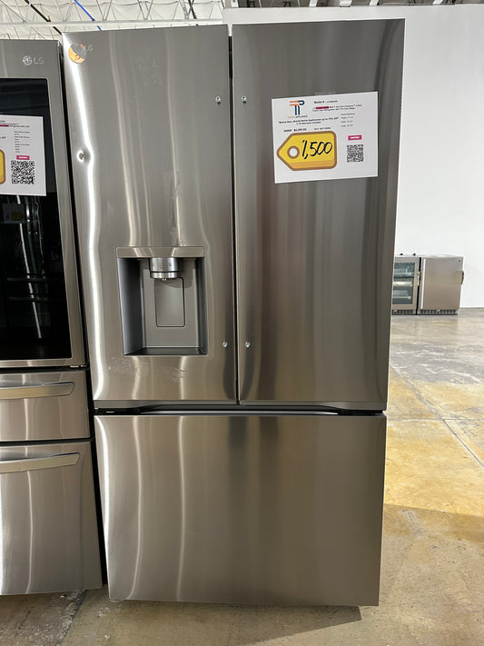 GORGEOUS NEW COUNTER DEPTH LG REFRIGERATOR WITH THIN DOOR DESIGN MODEL: LF24Z6530S  REF13945S