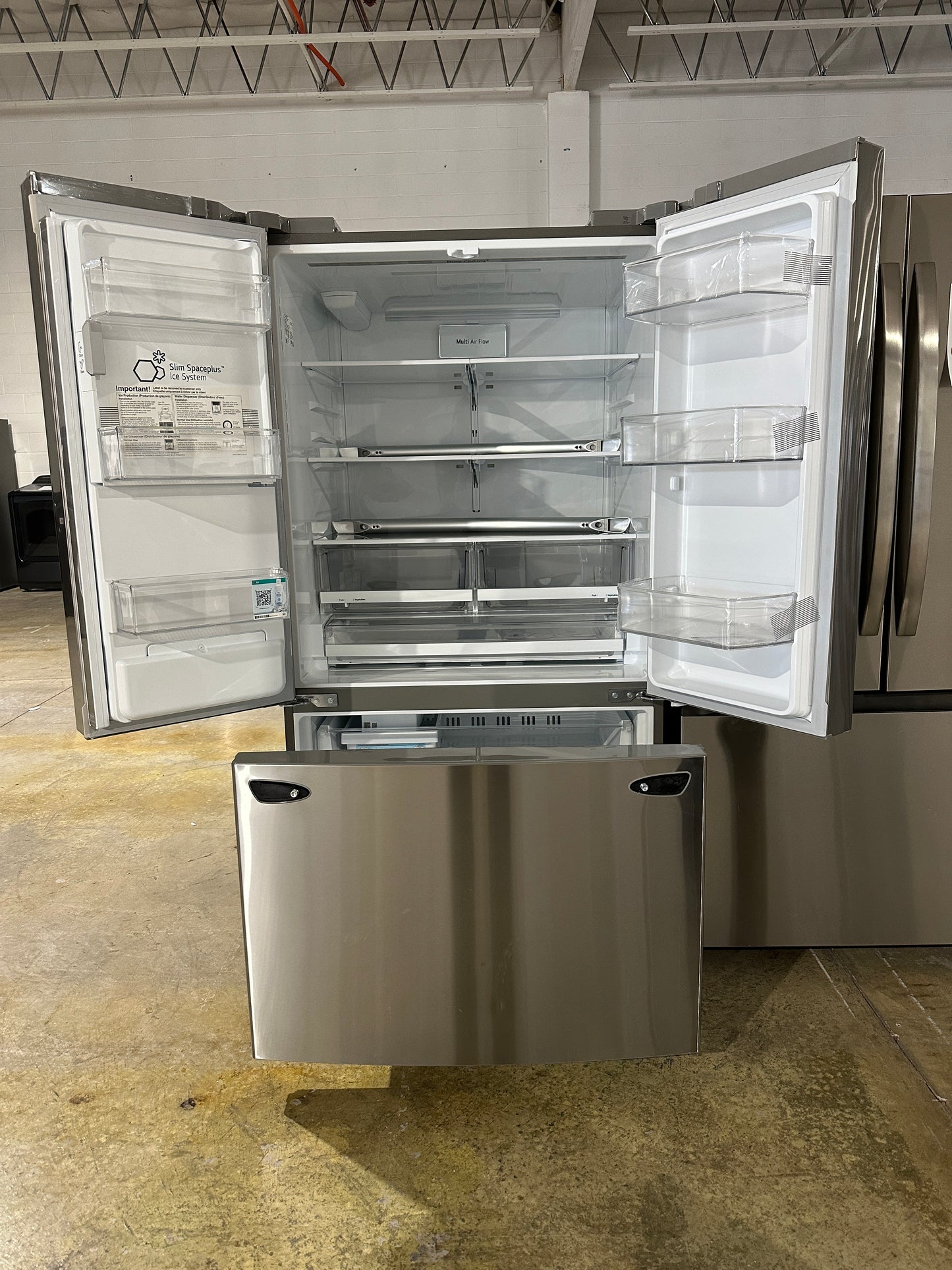French Door Standard Depth Refrigerator with Dual Ice Makers  MODEL: LHFS28XBS  REF13936S