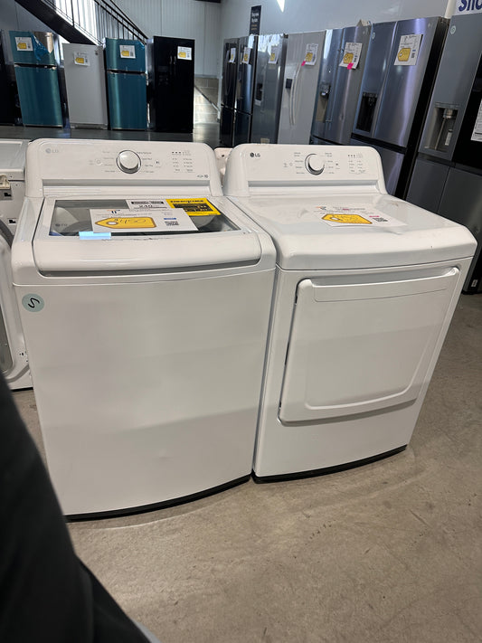 GREAT NEW LG LAUNDRY SET TOP LOAD WASHER ELECTRIC DRYER WAS13607 DRY12778