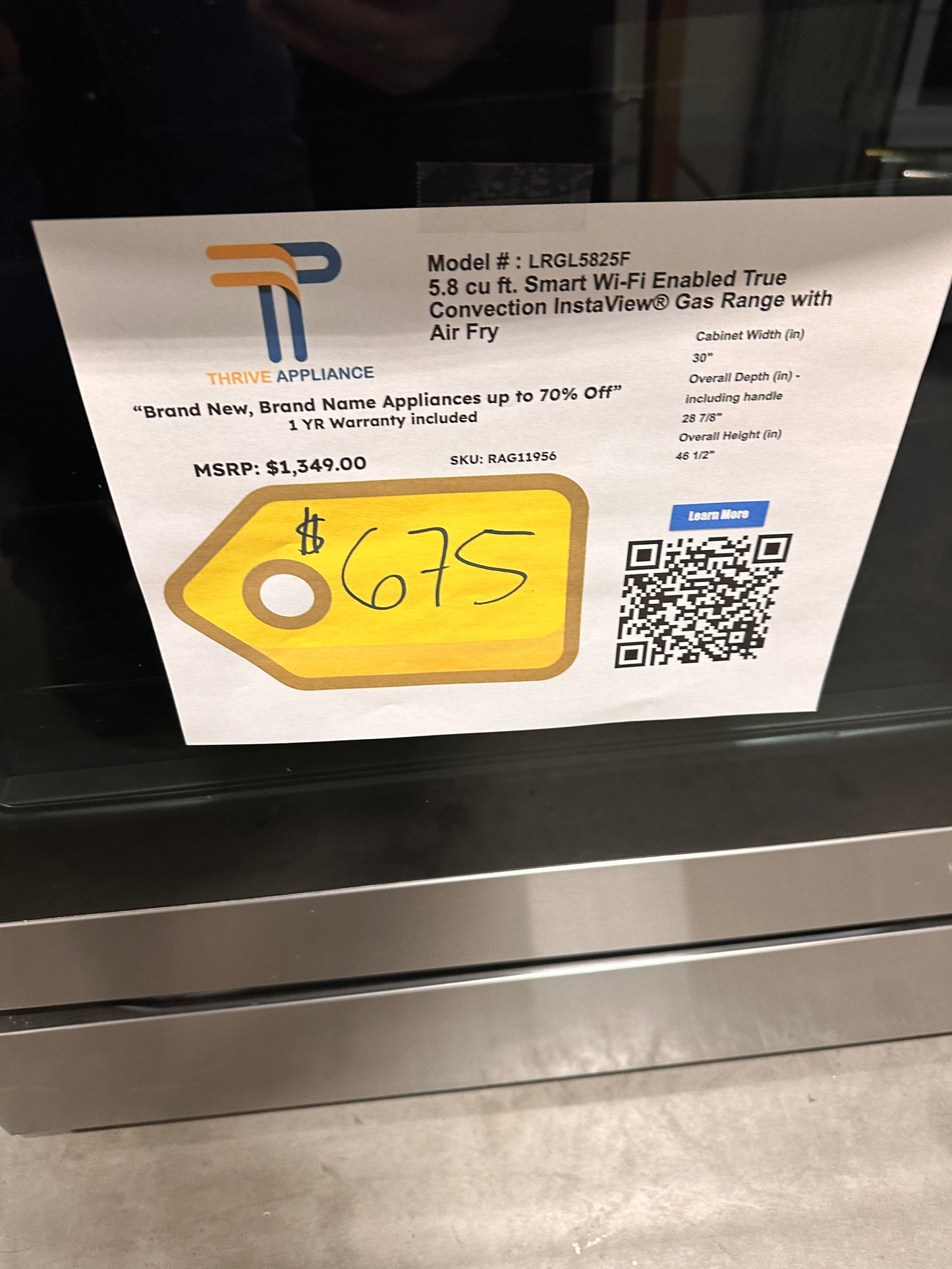 GREAT NEW LG TRUE CONVECTION RANGE Model: LRGL5825F RAG11956