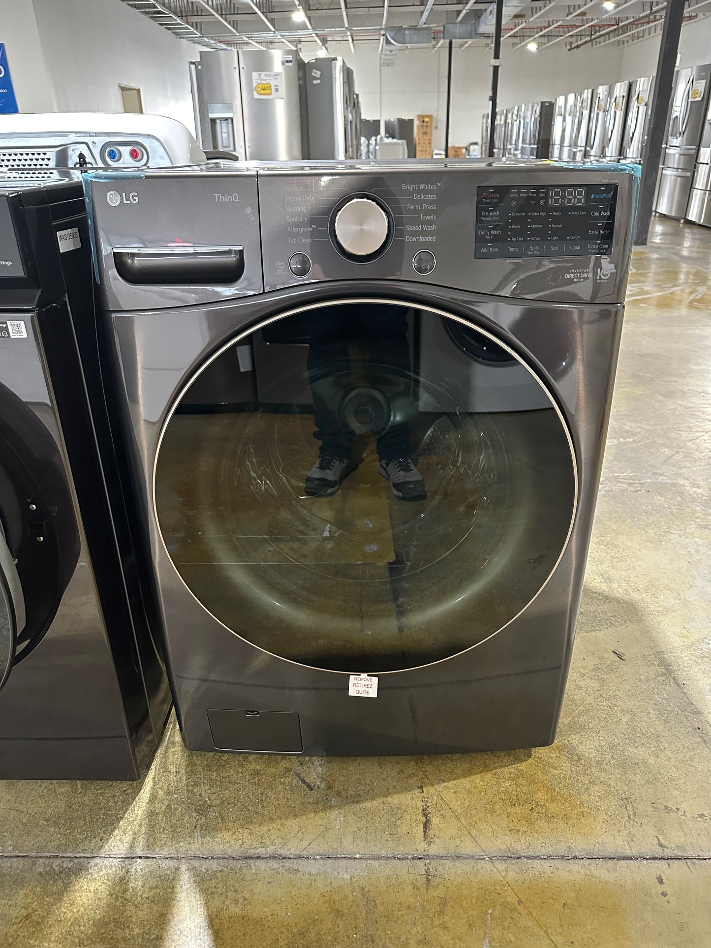 BRAND NEW! LG 4.5 Cu. Ft. Front Load Washer  MODEL: WM4000HBA  WAS12571S