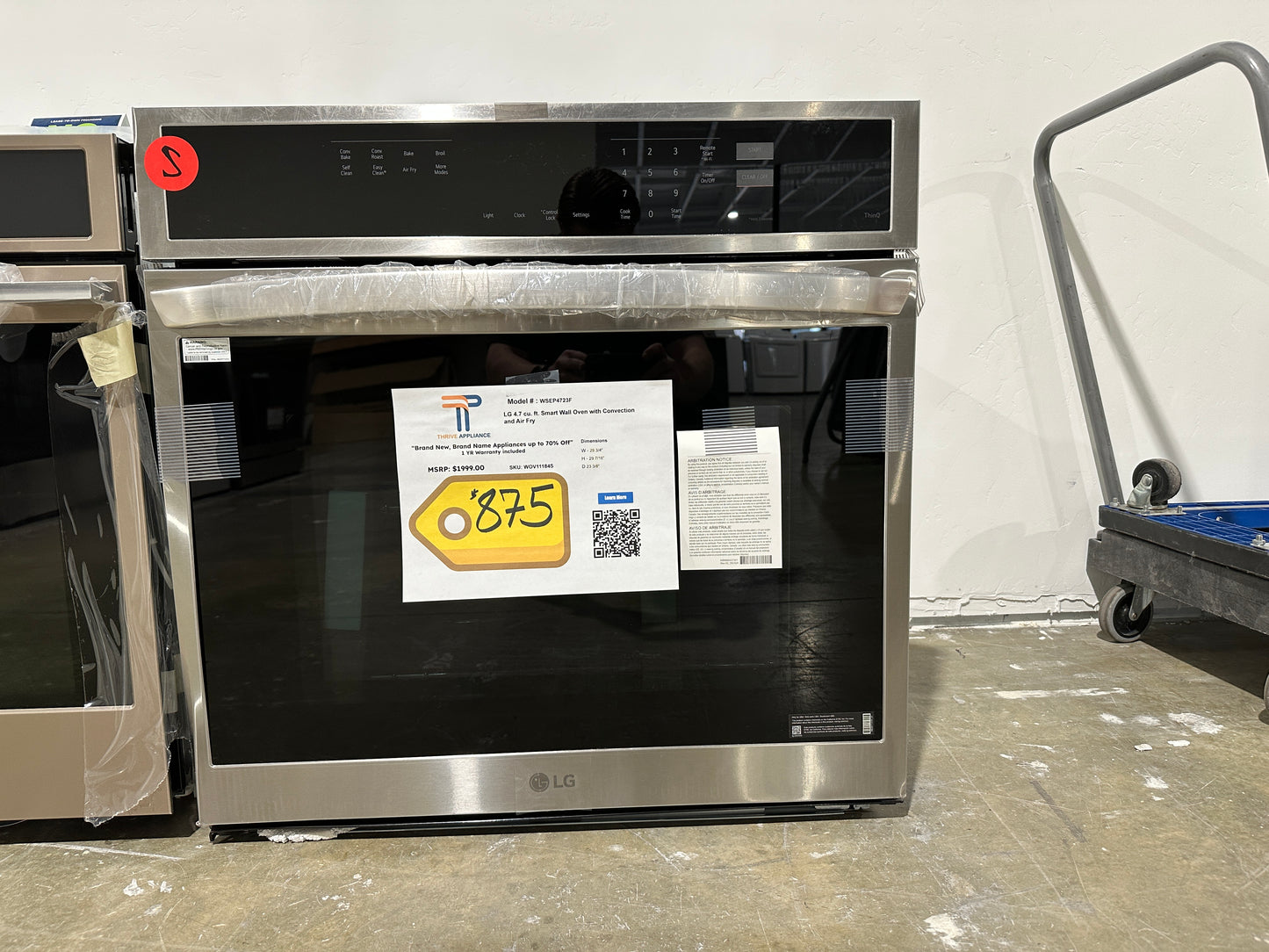 BRAND NEW! LG 4.7 cu ft Smart Convection Wall Oven  MODEL: WSEP4723F  WOV11184S