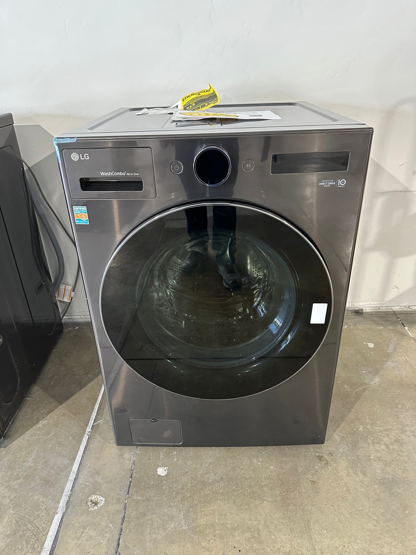 NEW! LG 5.0 Cu Ft WashCombo All-in-One Washer-Dryer Combo  MODEL: WM6998HBA  WAS12587S