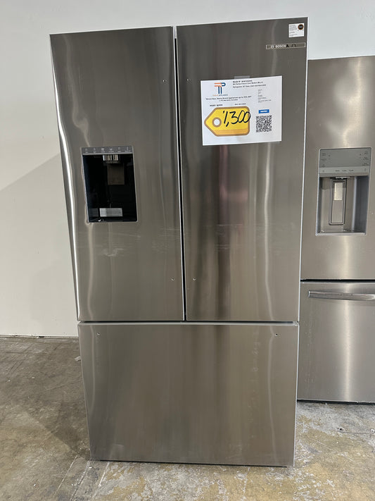 BRAND NEW BOSCH REFRIGERATOR with QUICK ICE PRO MODEL: B36FD50SNS/04  REF13984S