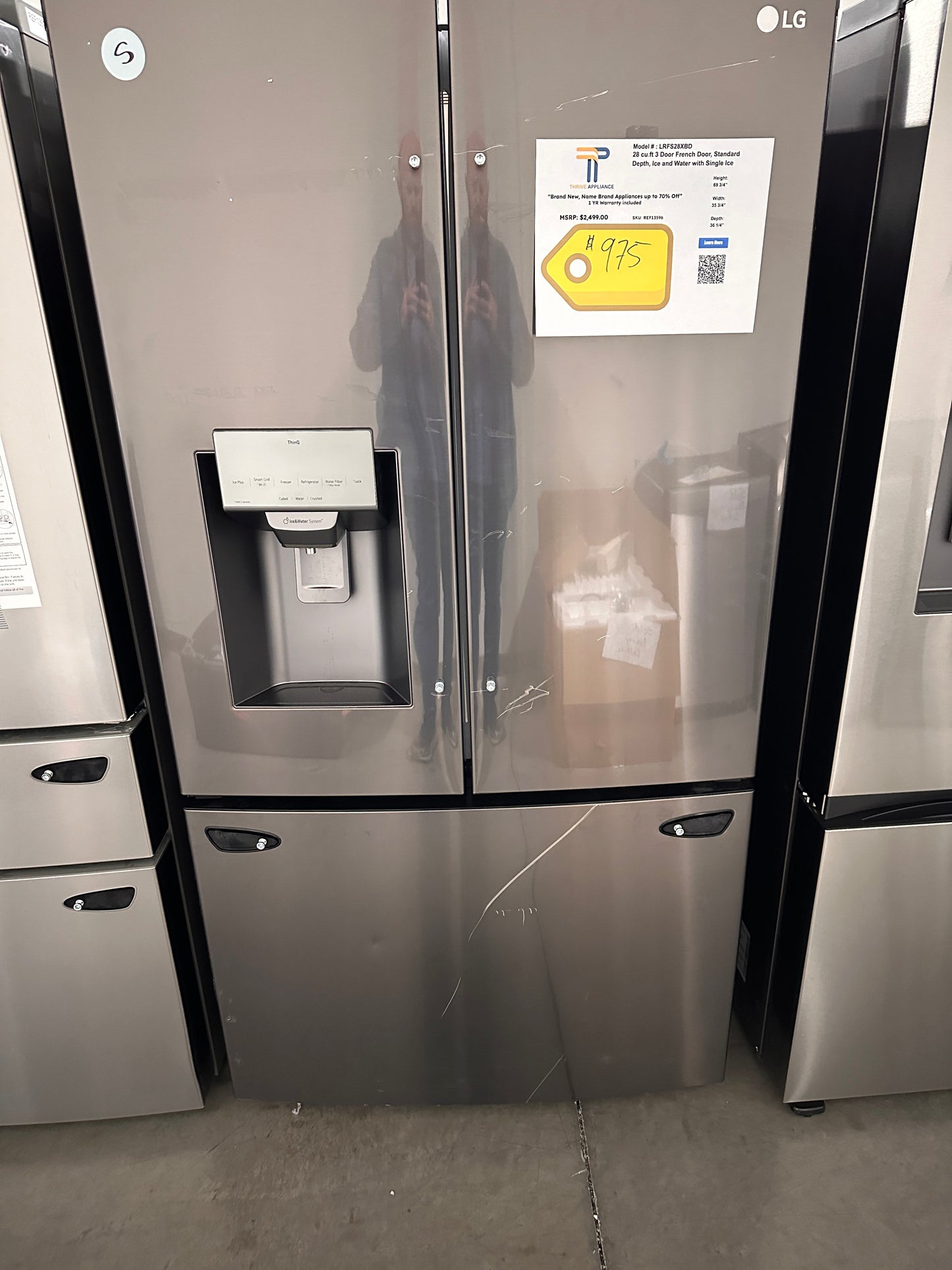 GORGEOUS LG 28 Cu Ft French Door Refrigerator Model: LRFS28XBD REF13596