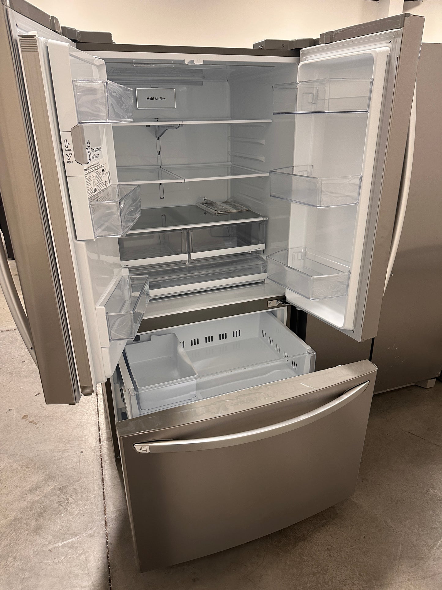 BRAND NEW LG FRENCH DOOR SMART REFRIGERATOR Model: LRFS28XBS REF13622