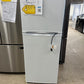 BRAND NEW COUNTER DEPTH HOTPOINT REFRIGERATOR MODEL: HPS10LGVRWW  REF10437R