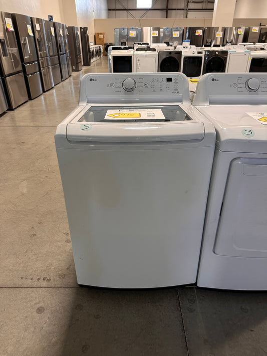 GREAT NEW LG TOP LOAD WASHER with 4-WAY AGITATOR Model: WT7005CW WAS13637