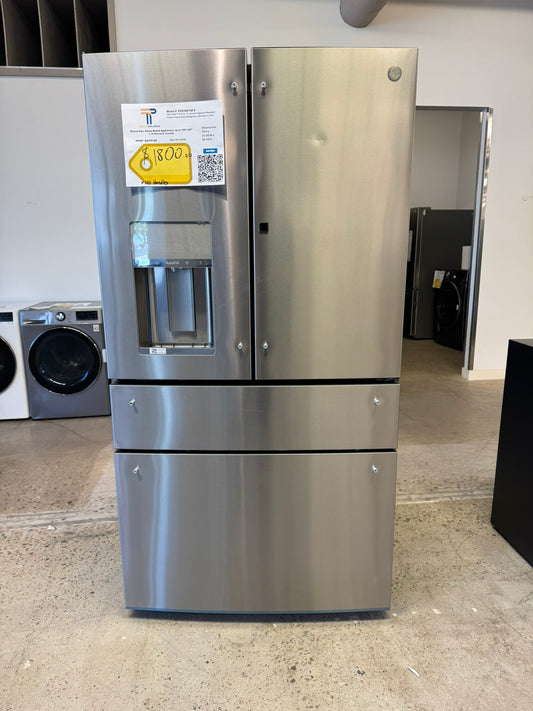 GE Profile 27.9 Cu. Ft. Smart 4-Door French Door Refrigerator with Door In Door  MODEL: PVD28BYNFS  REF10425R