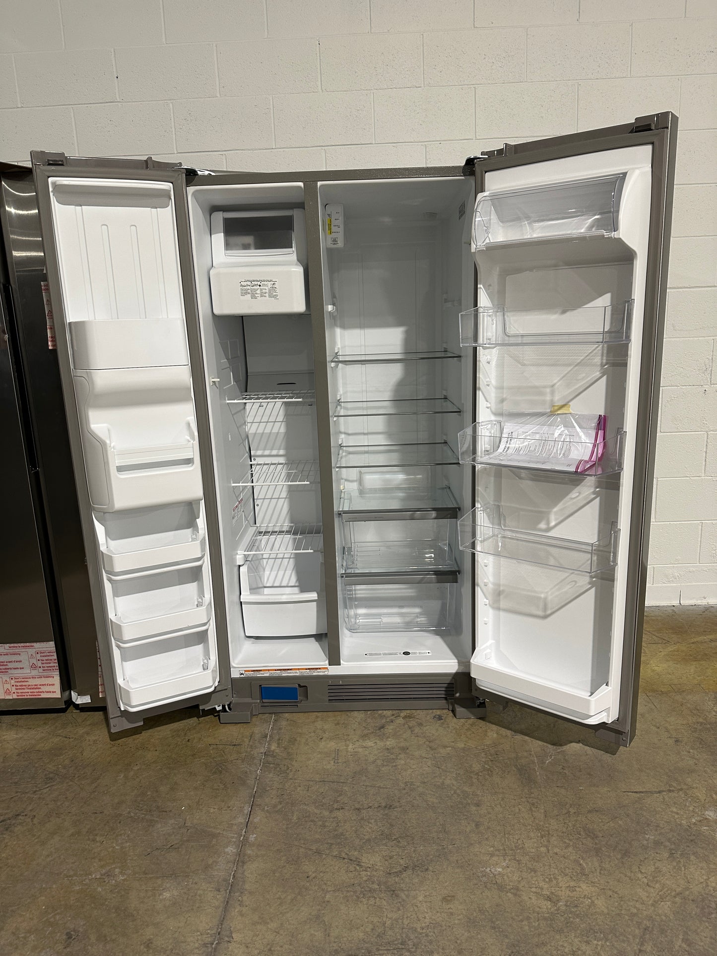 BRAND NEW! Whirlpool 36 Side-by-Side Refrigerator MODEL: WRS315SDHZ REF10251RS