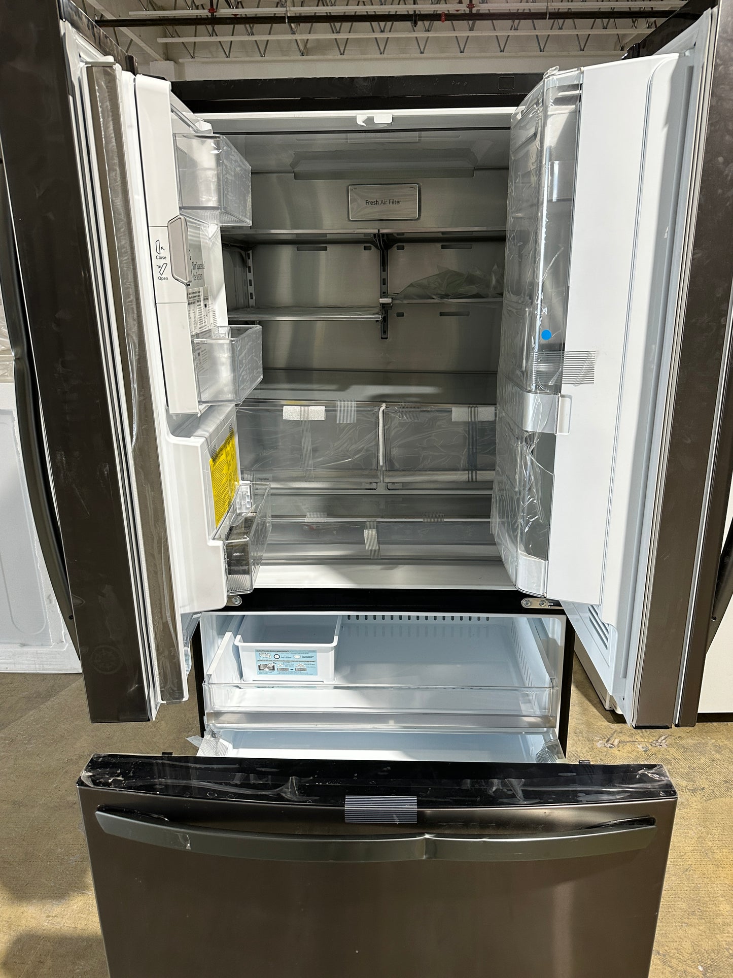 MAJORLY DISCOUNTED NEW LG SMART REFRIGERATOR WITH CRAFT ICE - REF11531S LRFVS3006D