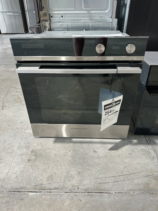 HUGE DISCOUNT GREAT NEW FISHER & PAYKEL 24 INCH WALL OVEN - WOV11167S OB24SCD9PX1