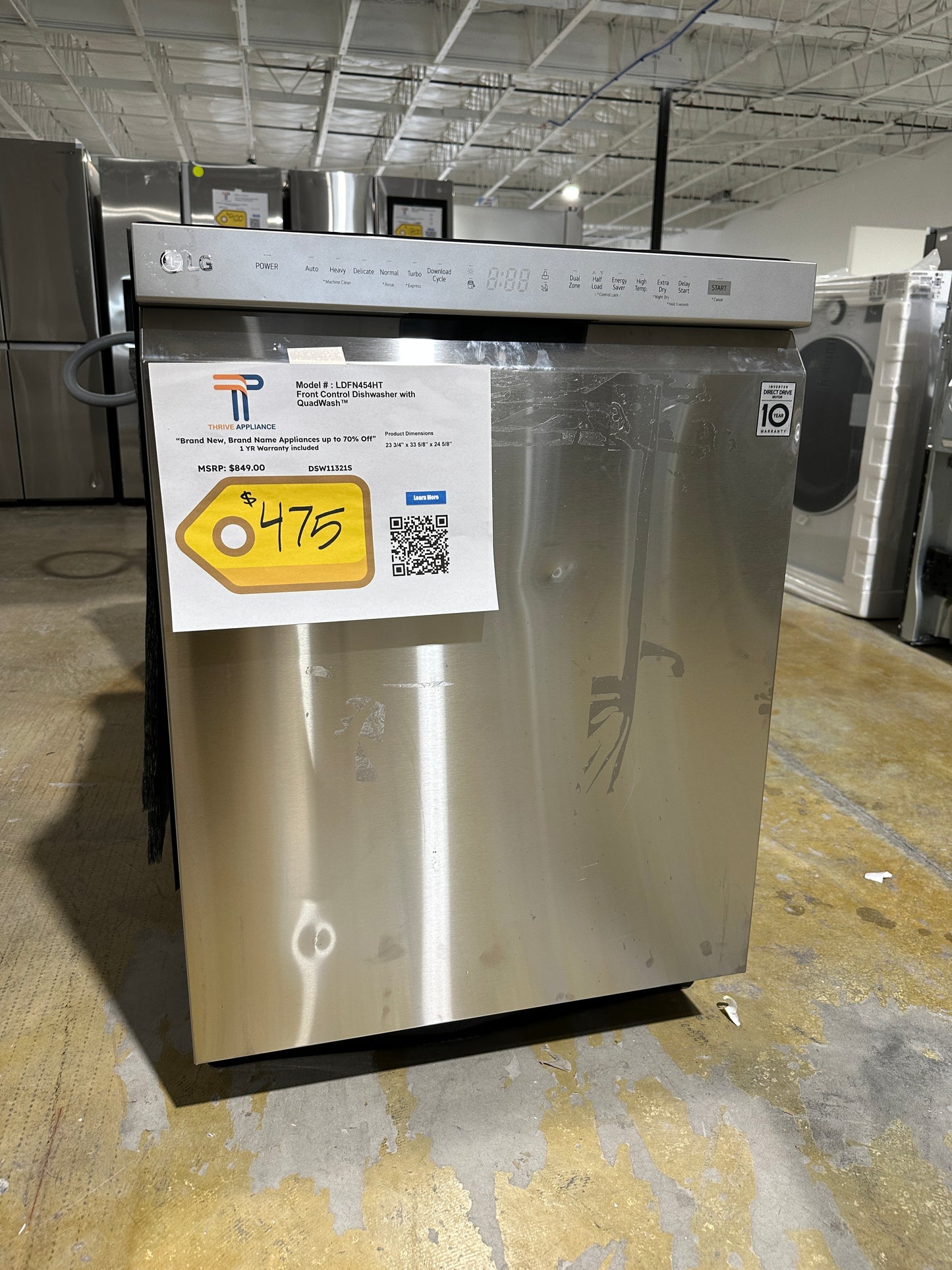 GORGEOUS NEW LG DISHWASHER with QUADWASH - Model:LDFN4542S  DSW11321S