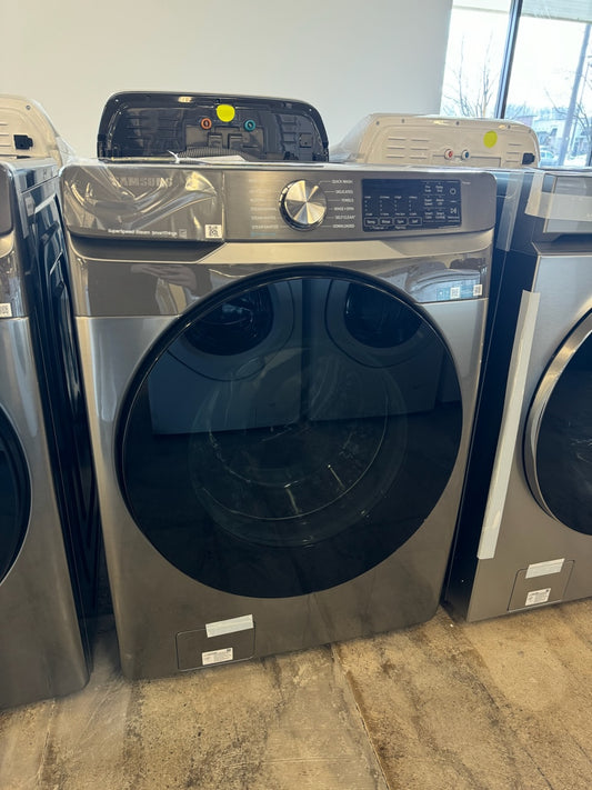 GORGEOUS BRAND NEW SAMSUNG FRONT LOAD WASHER MODEL: WF45B6300AP/US  WAS10012R