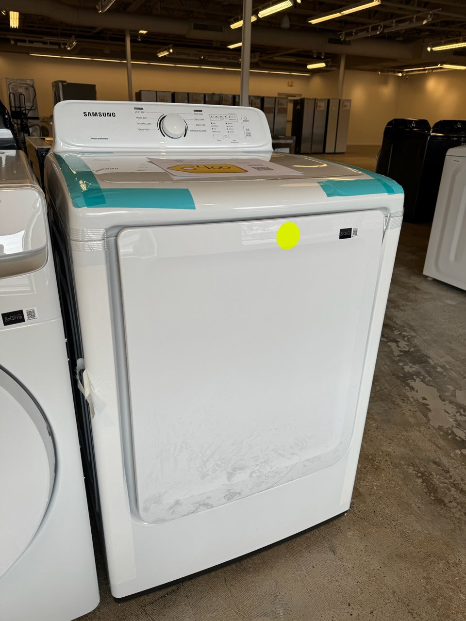 NEW Samsung - 7.2 Cu. Ft. Electric Dryer with Sensor Dry MODEL: DVE41A3000W/A3  DRY10004R