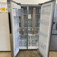 BEAUTIFUL BRAND NEW SAMSUNG SIDE-BY-SIDE REFRIGERATOR MODEL: RS28A500ASR/AA  REF10001R