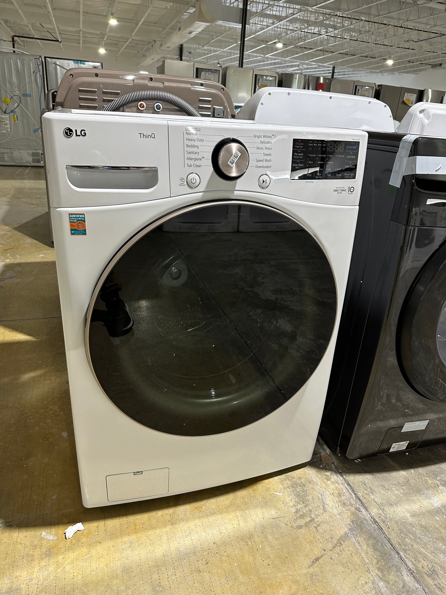 FRONT LOAD WASHER - STACKABLE LG WASHING MACHINE Model:WM4000HWA  WAS11912S