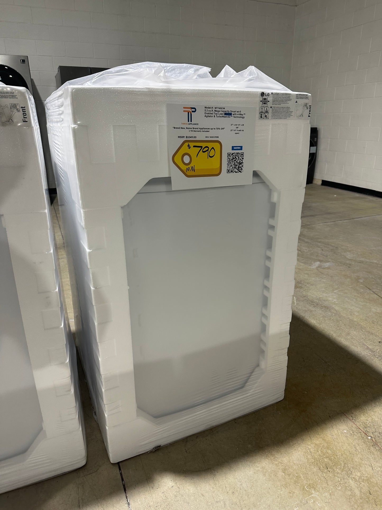 BRAND NEW LG TOP LOAD WASHER WITH FULL WARRANTY INCLUDED Model:WT7405CW  WAS11958S