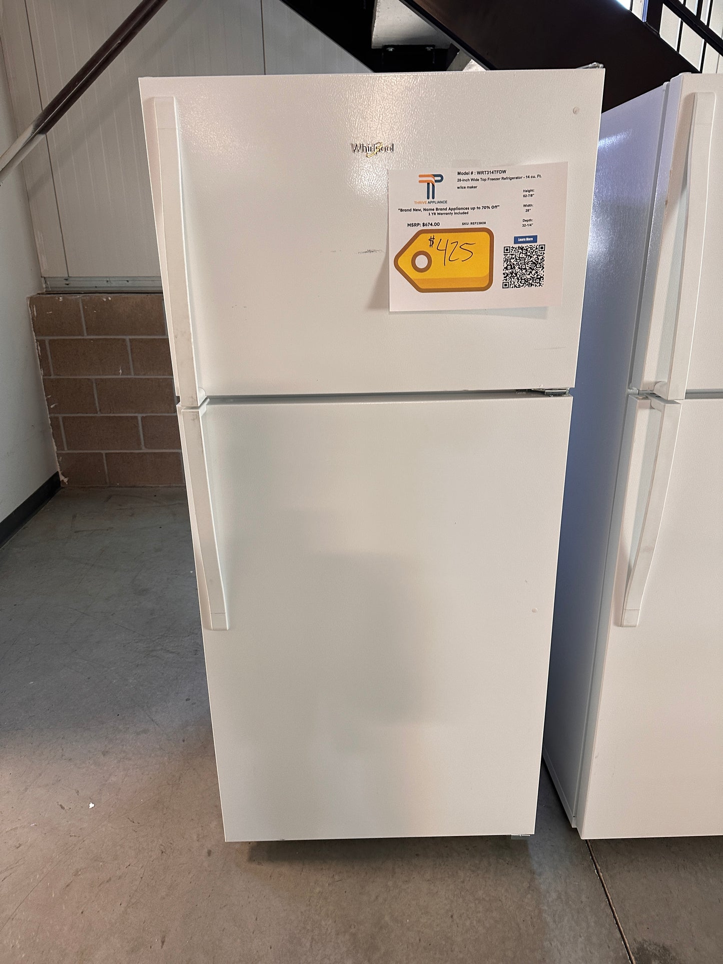 GREAT NEW WHIRLPOOL TOP FREEZER REFRIGERATOR MODEL: WRT314TFDW  REF13808