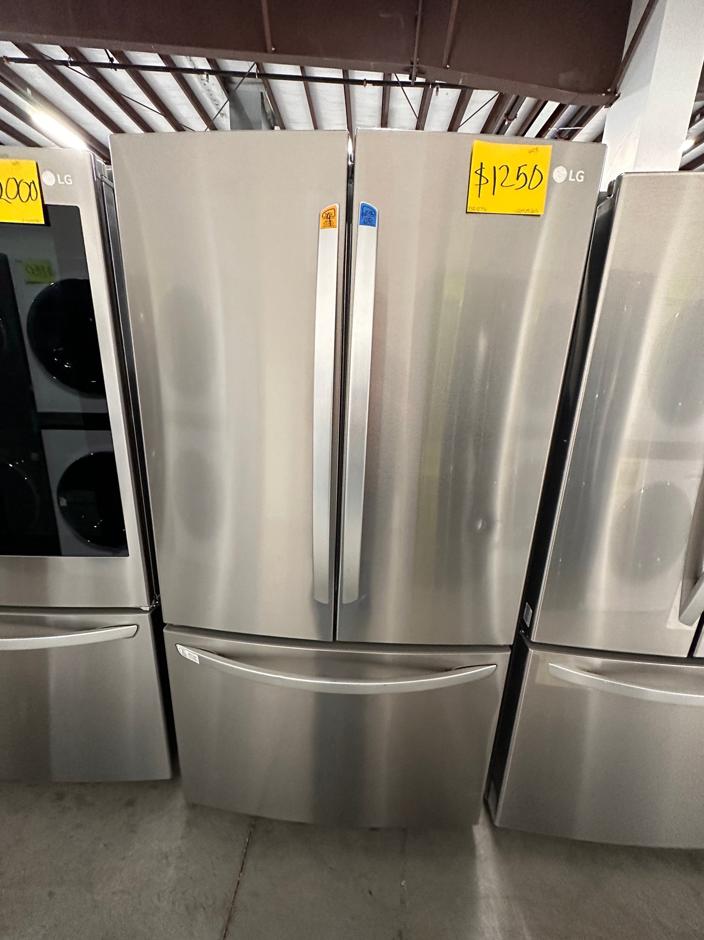 NEW LG FRENCH DOOR REFRIGERATOR with ICE MAKER - REF12731 - LRFCS25D3S