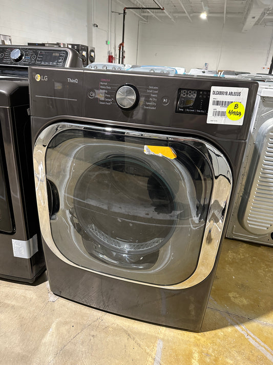 GORGEOUS HIGHLY DISCOUNTED LG 9 CU FT GAS DRYER MODEL: DLGX8901B  DRY11870S