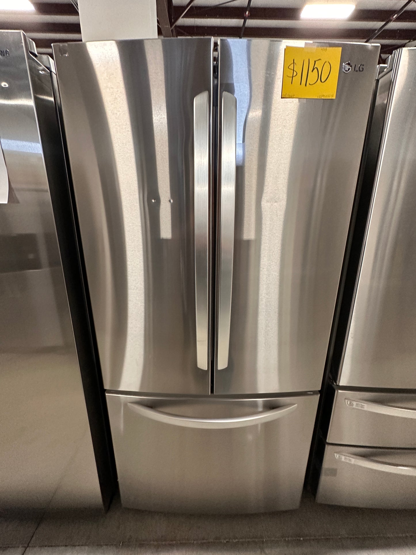 NEW LG REFRIGERATOR with ICE MAKER - REF12667 LRFCS25D3S