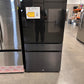ABSOLUTELY GORGEOUS SAMSUNG REFRIGERATOR with FAMILY HUB MODEL: RF29BB89008M  REF13816