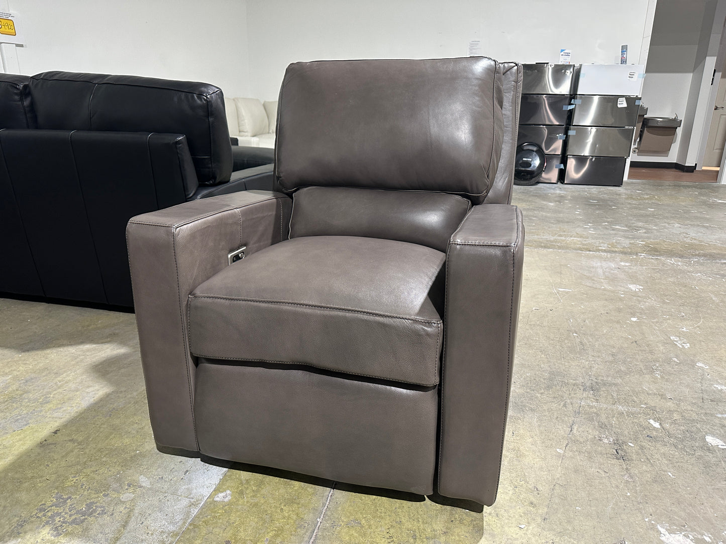 ABSOLUTELY GORGEOUS GENUINE LEATHER HERMES GREY POWER RECLINER