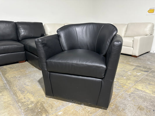 GORGEOUS NEW CANYON BLACK LEATHER SWIVEL CHAIR