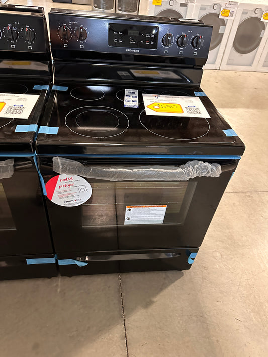 GREAT NEW FRIGIDAIRE ELECTRIC RANGE - RAG11785 FFEF3054TB