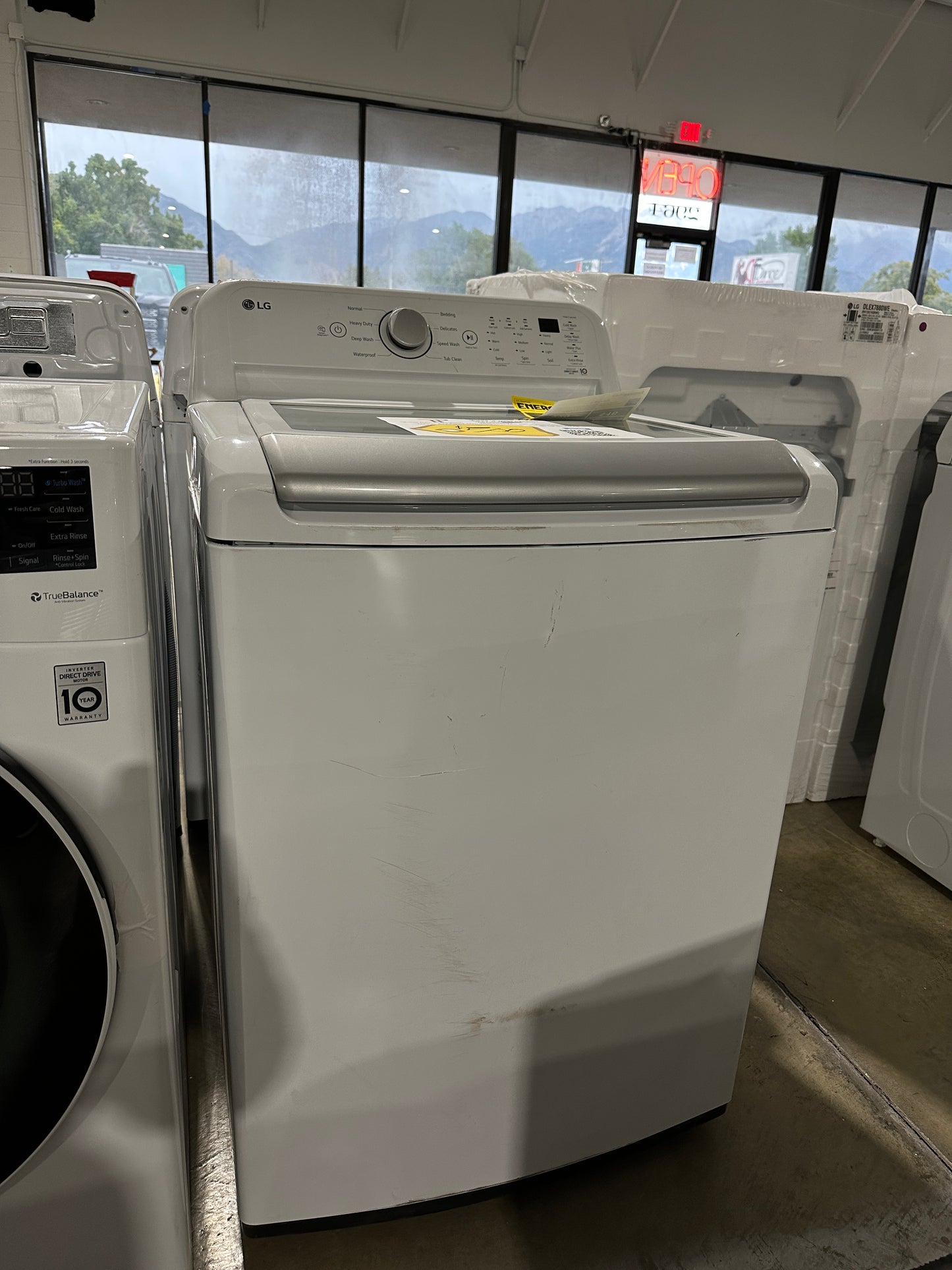 Top Load Washer with 6Motion Technology - White  MODEL:WT7150CW  WAS12002S