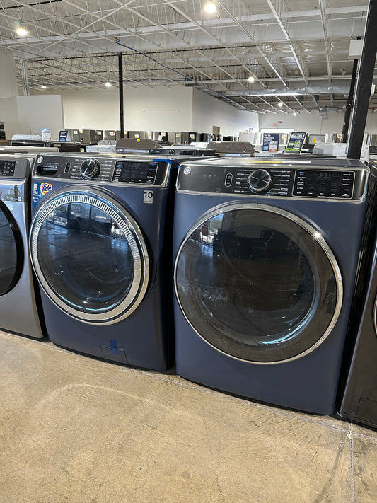 NEW SAPPHIRE BLUE GORGEOUS GE STACKABLE LAUNDRY SET - WAS11998S DRY11878S