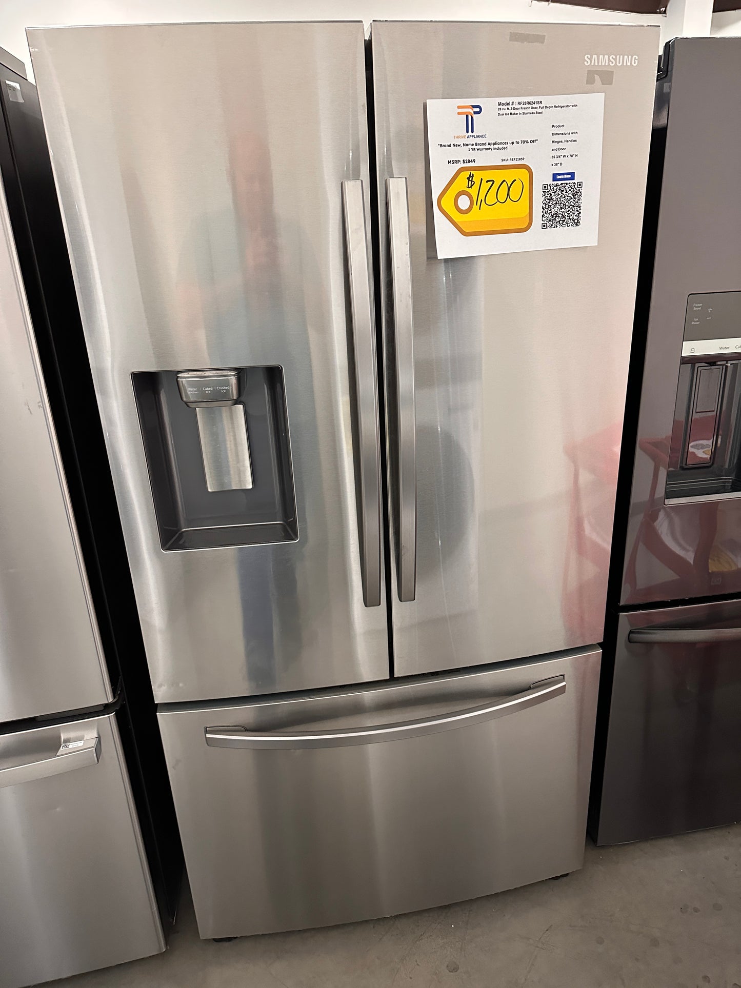 GORGEOUS NEW SAMSUNG 28 CU FT FRENCH DOOR REFRIGERATOR - REF11859 - RF28R6241SR