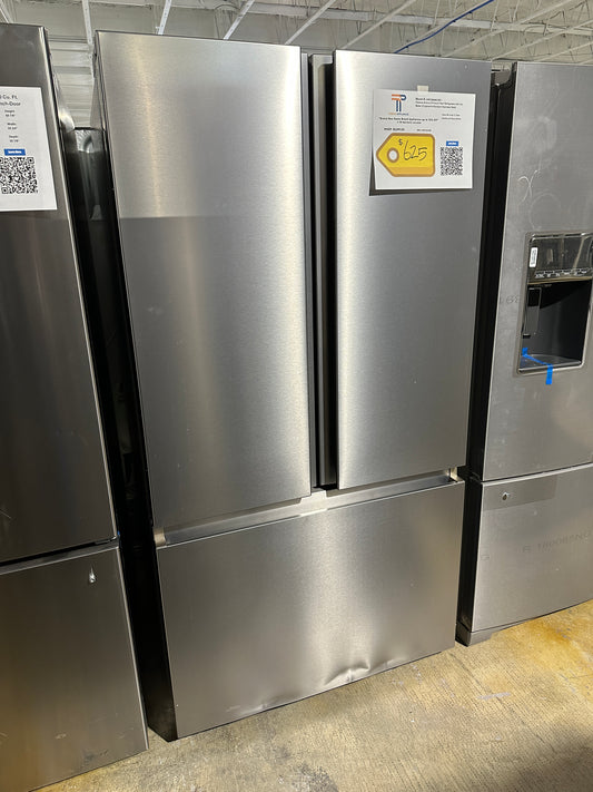 FRENCH DOOR REFRIGERATOR with ICE MAKER - MODEL: HRF266N6CSE1  REF12310S